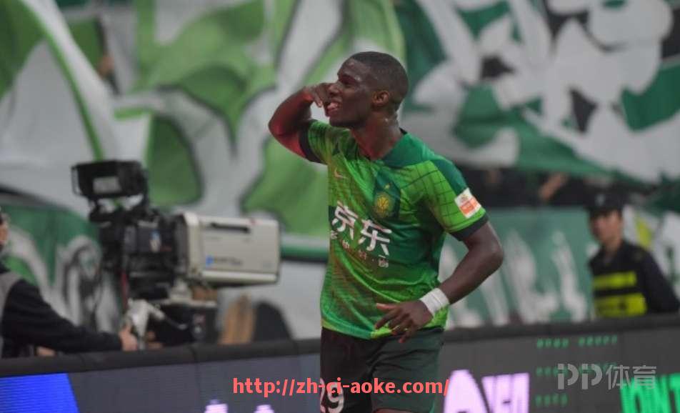 澳客足彩-英超球员的业余生活揭秘：从游戏到社交平台